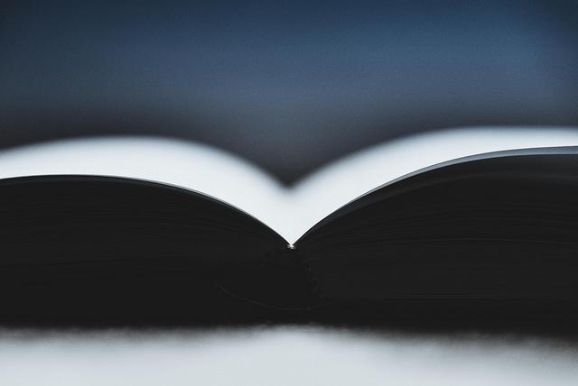 "Book" (cc) by flickr user https://www.flickr.com/photos/daniel-wehner/ "Book" (cc) by flickr user https://www.flickr.com/photos/daniel-wehner/