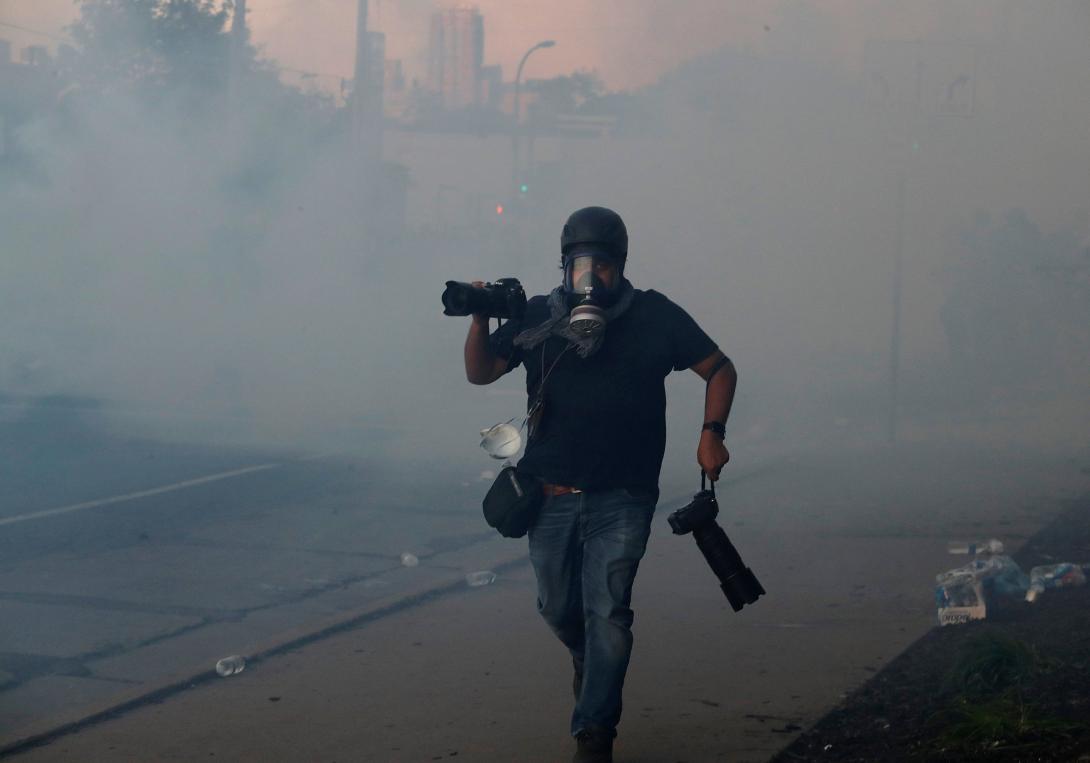 Photo: Reuters/Carlos Barria https://pressfreedomtracker.us/physical-attack/ Photo: Reuters/Carlos Barria https://pressfreedomtracker.us/physical-attack/